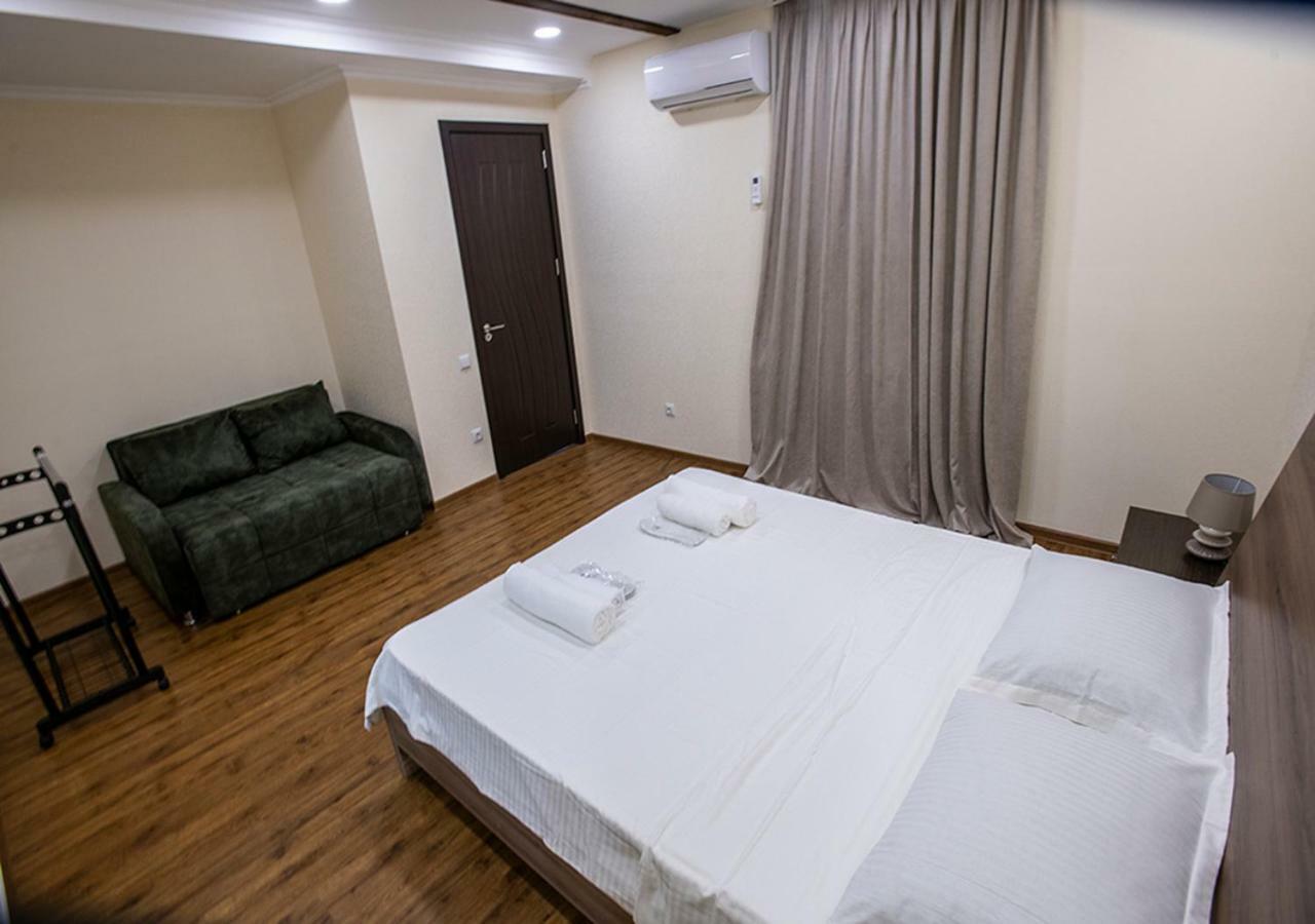Dada - Cozy Apartment In The Center Of تبليسي المظهر الخارجي الصورة