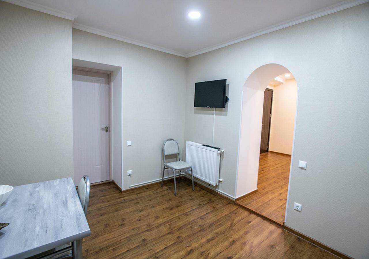 Dada - Cozy Apartment In The Center Of تبليسي المظهر الخارجي الصورة